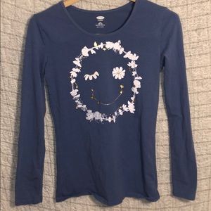 Old Navy long sleeves tshirt. Size 10-12. Blue.